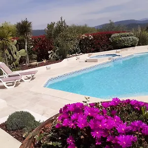 gite-provencal-independant-avec-piscine-chauffee-le-suy-bien.fr-provencehotel.com/